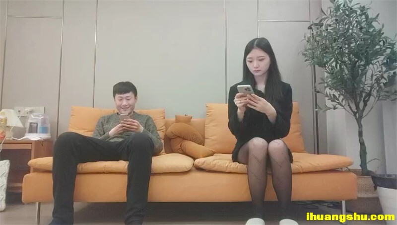 170CM黑丝美腿，温柔文静现金支付，清晰拍摄视角好，拉着头发后入骑乘爆插[386.49MB/MP4/WF]